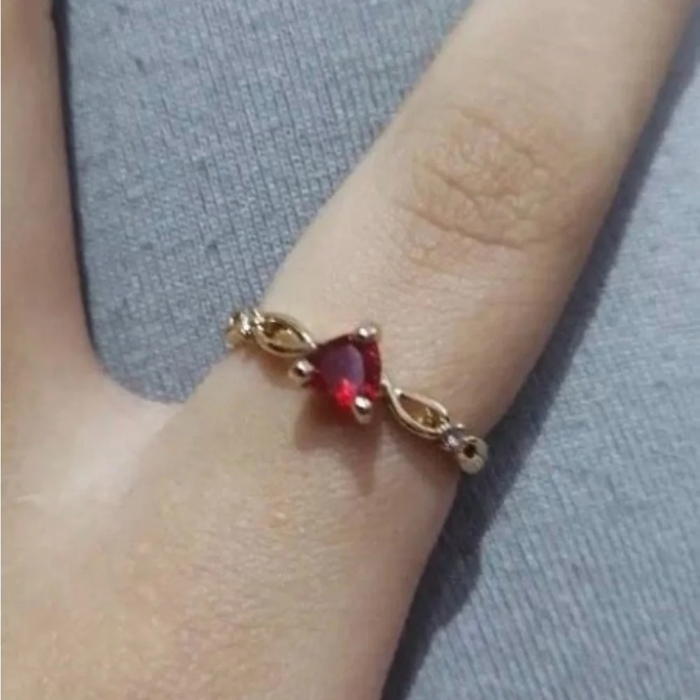 NEW Dainty Gold Heart Ring with Red Gemstone size 7